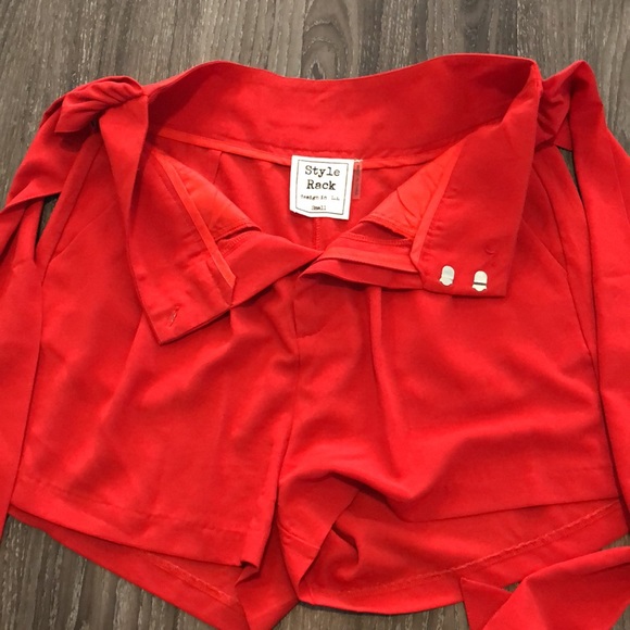 Red high waisted shorts Size Small - Picture 3 of 3